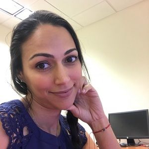 Meet your Posher, Naylin